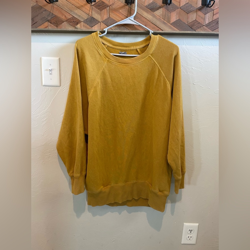 Arie sweater
